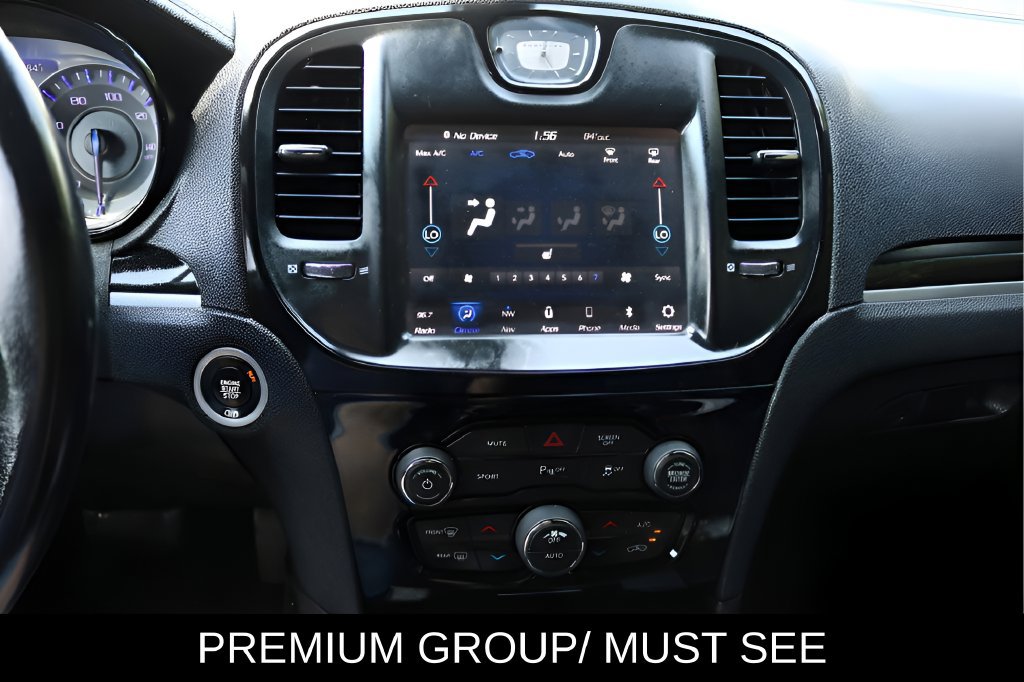 Used 2018 Chrysler 300 S w/ 300S Premium Group RWD image 18