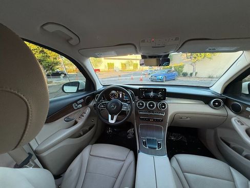 Used 2022 Mercedes-Benz GLC 300 4MATIC w/ Premium Package Lite image 31