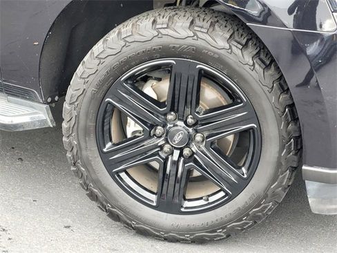 Certified 2021 Ford Expedition XLT image 12