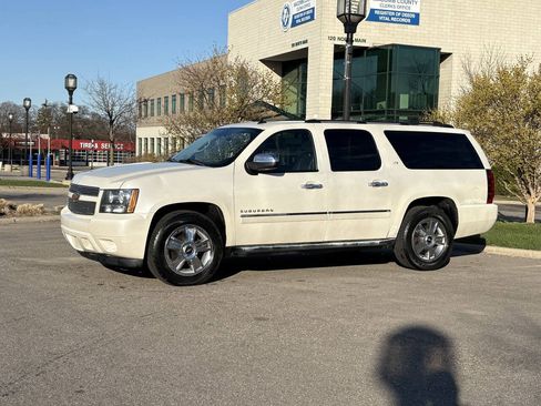 Used 2010 Chevrolet Suburban LTZ AWD/4WD image 2
