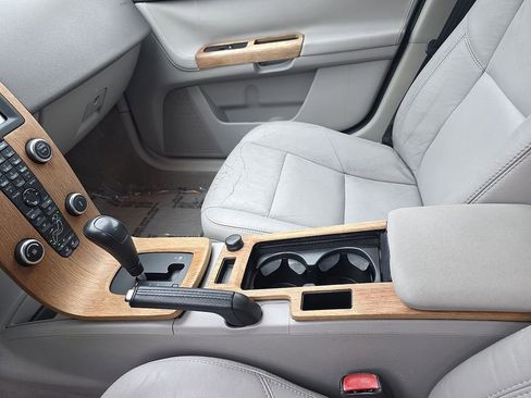 Used 2009 Volvo V50 2.4i image 31