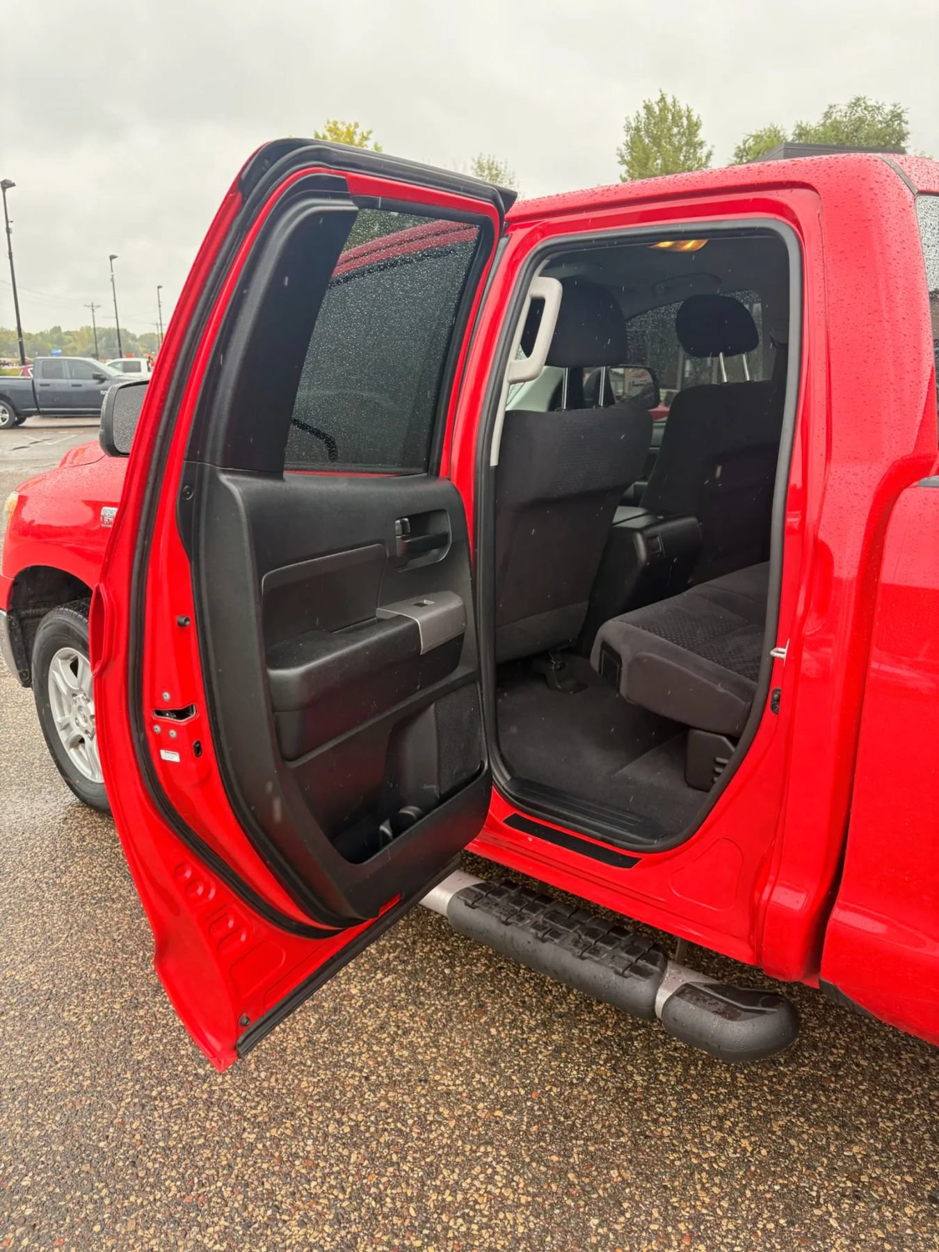 Used 2011 Toyota Tundra 4x4 Double Cab w/ SR5 Pkg image 39
