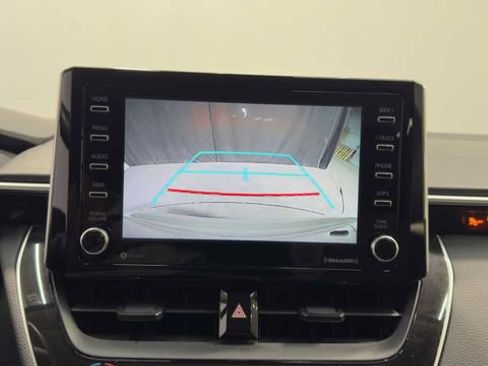 Used 2021 Toyota Corolla LE FWD image 30