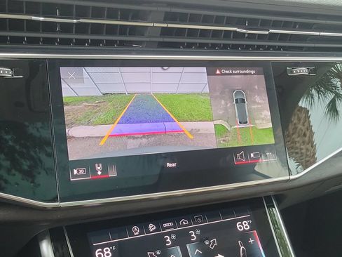 Certified 2023 Audi Q8 Premium Plus w/ Premium Plus Package AWD/4WD image 30