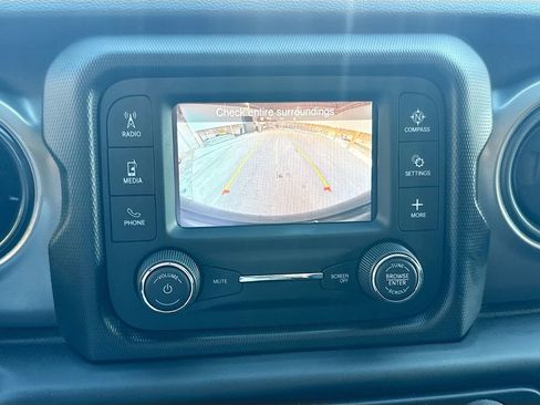 Used 2021 Jeep Wrangler Unlimited Sport image 14