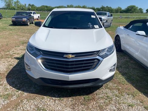 Used 2019 Chevrolet Equinox LS FWD image 1