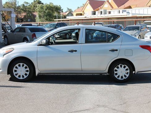 Used 2015 Nissan Versa S Plus FWD image 5
