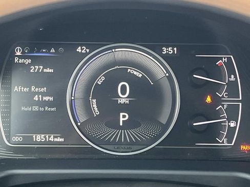 Used 2024 Lexus ES 300h w/ Technology Package image 46