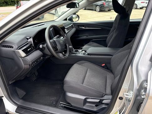 Used 2026 Toyota Camry LE FWD image 14