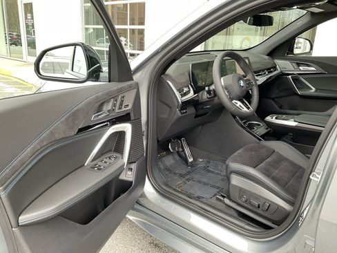 Used 2026 BMW X2 xDrive28i w/ Technology Package AWD/4WD image 30
