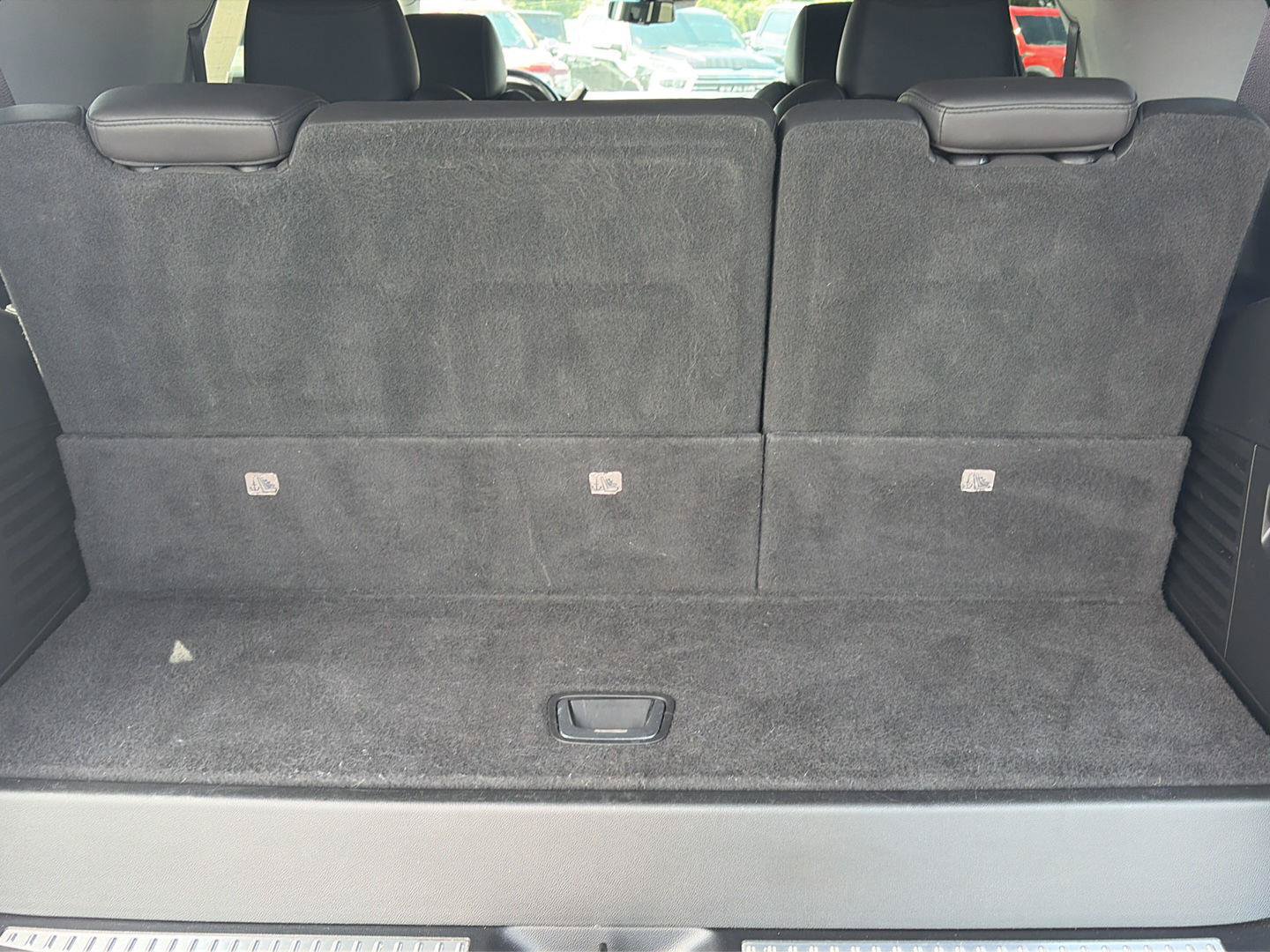 Used 2017 Cadillac Escalade Premium Luxury AWD/4WD image 19