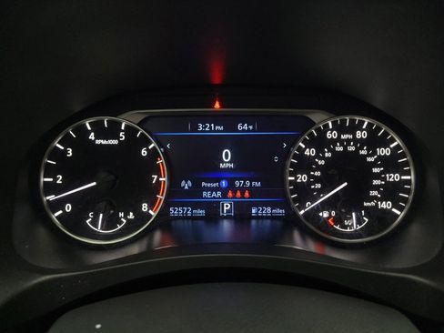 Used 2024 Nissan Altima 2.5 SV image 23