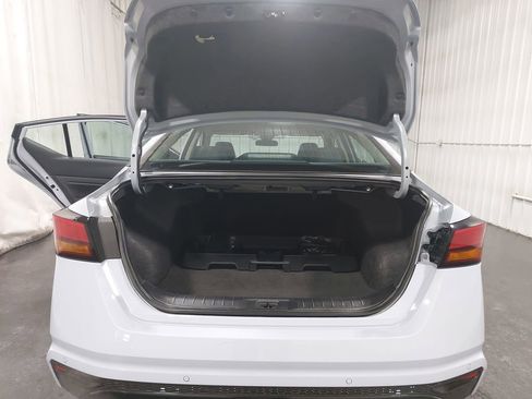 Used 2025 Nissan Altima 2.5 SR image 12