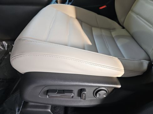 Used 2026 Honda CR-V EX-L image 29