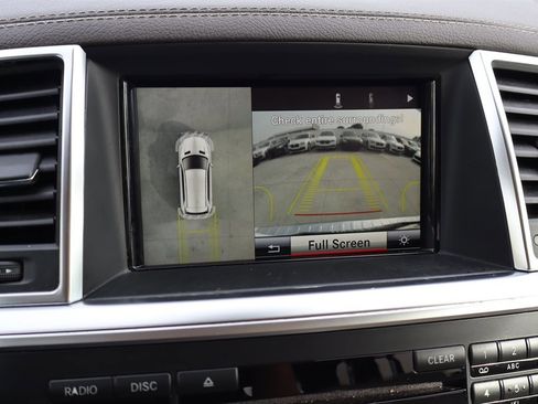 Used 2015 Mercedes-Benz GL 320 BlueTEC 4MATIC image 26