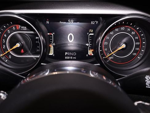 Used 2019 Jeep Wrangler Unlimited Sahara w/ Uconnect 4C Nav & Sound Group AWD/4WD image 20