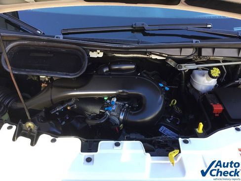 Used 2019 Ford Transit 250 130 Low Roof image 31