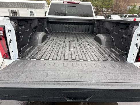 New 2026 GMC Sierra 3500 SLE w/ Preferred Package image 18