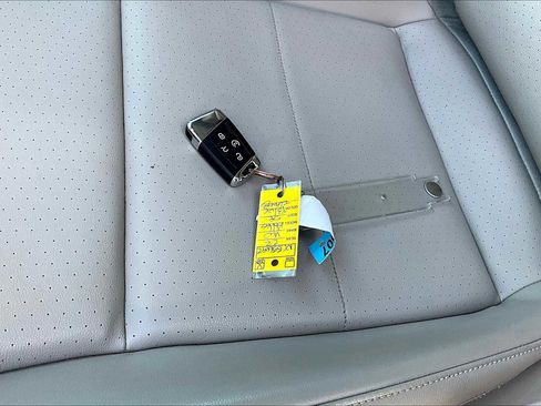 Used 2022 Volkswagen Atlas SEL image 14