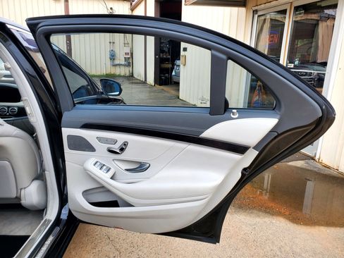 Used 2016 Mercedes-Benz S 550 4MATIC Sedan image 25