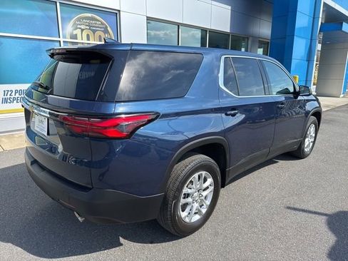 Used 2023 Chevrolet Traverse LS image 6