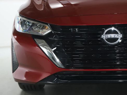 Used 2025 Nissan Sentra SV w/ SV Premium Package FWD image 6