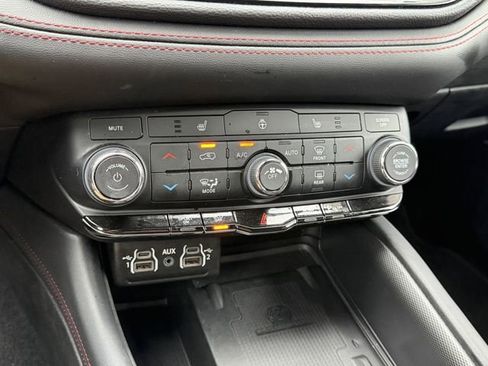 Used 2024 Dodge Durango R/T w/ Blacktop Package AWD/4WD image 24