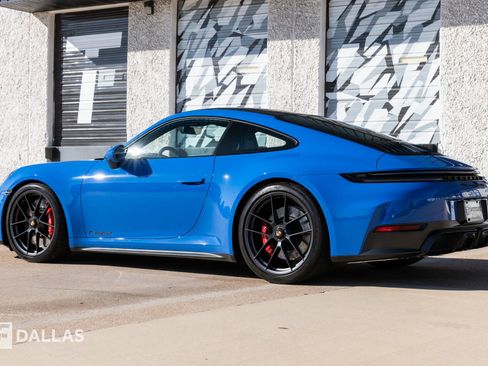 Used 2025 Porsche 911 Carrera 4 GTS image 12