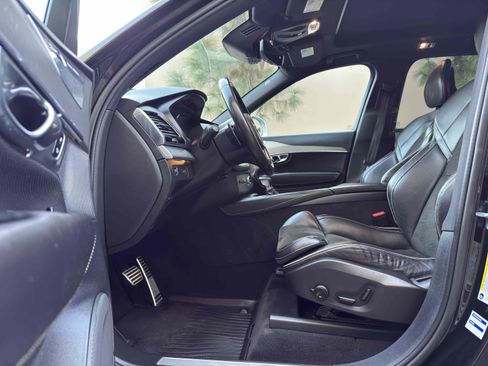 Used 2016 Volvo XC90 T6 R-Design w/ Vision Package image 50