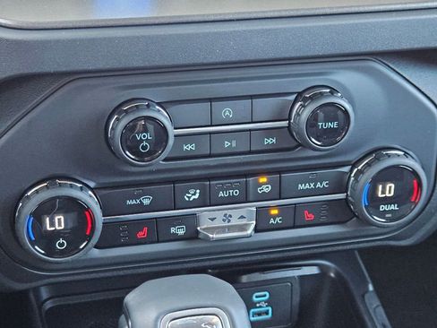 New 2025 Ford Bronco Big Bend AWD/4WD image 23
