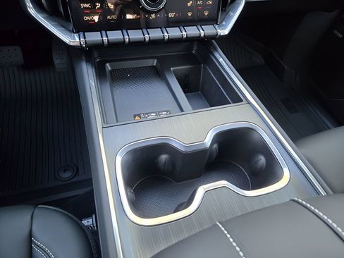 New 2026 GMC Acadia Elevation w/ Elevation Premium Package FWD image 14