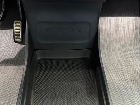 Used 2023 Rivian R1S Launch Edition AWD/4WD image 23