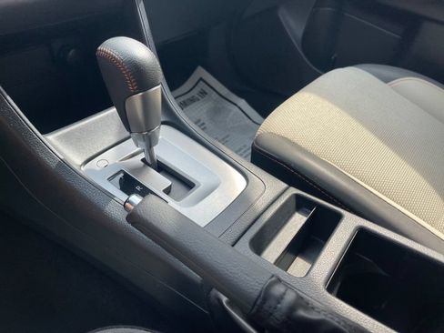 Used 2017 Subaru Crosstrek 2.0i Premium w/ Moonroof Package AWD/4WD image 17