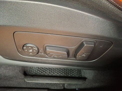 Used 2025 BMW X1 xDrive28i w/ Technology Package image 10