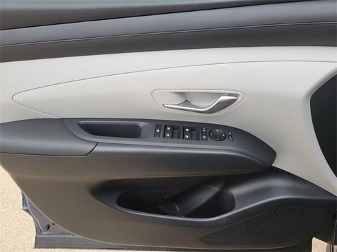 New 2026 Hyundai Tucson SE image 12