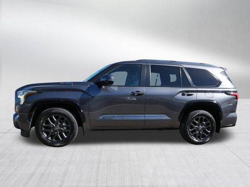 Certified 2025 Toyota Sequoia Platinum AWD/4WD image 4