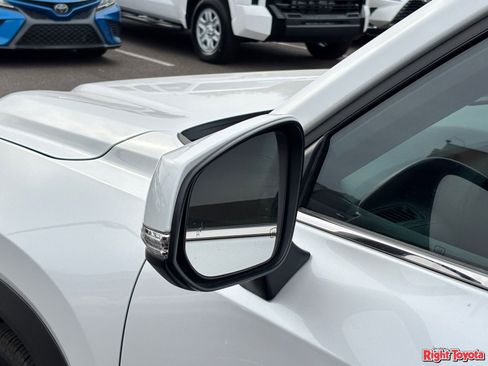 Certified 2025 Toyota Grand Highlander AWD Hybrid image 9