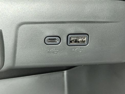 New 2026 Chevrolet Trax RS w/ Sunroof Package image 13