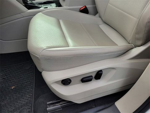 Used 2022 Volkswagen Atlas SE image 18