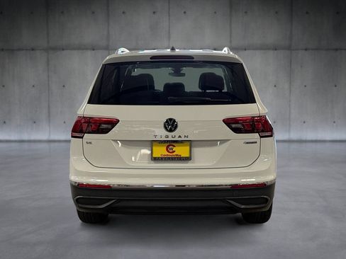 Used 2024 Volkswagen Tiguan SE AWD/4WD image 4