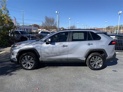 Used 2025 Toyota RAV4 Limited image 5