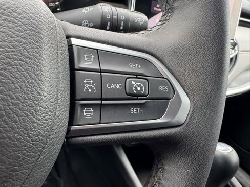 Used 2024 Jeep Compass Limited image 24