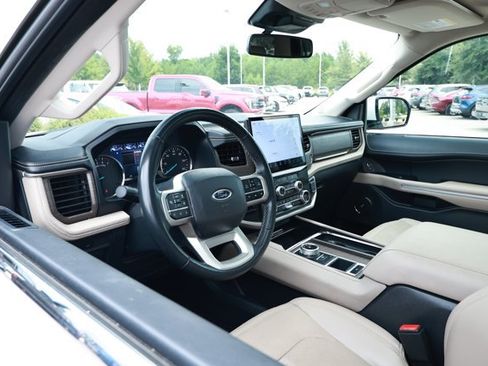 Used 2024 Ford Expedition Max Limited RWD image 27
