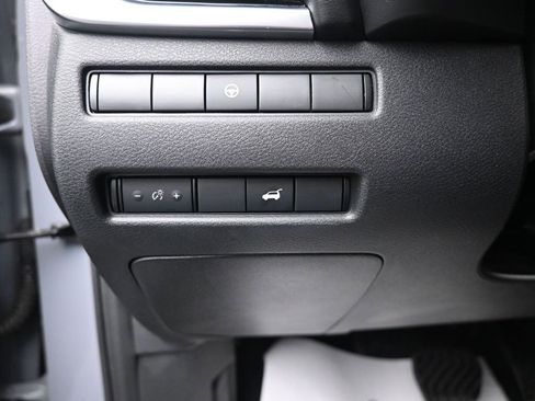 Used 2023 Nissan Rogue SL w/ SL Premium Package image 20