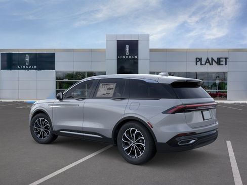 New 2026 Lincoln Nautilus Premier AWD/4WD image 4