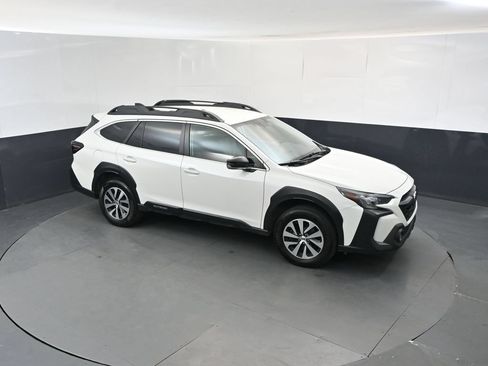 Used 2023 Subaru Outback Premium AWD/4WD image 33