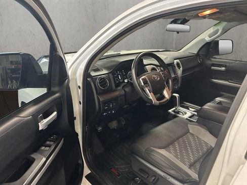Used 2021 Toyota Tundra 4x4 CrewMax image 17