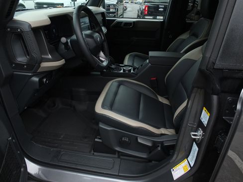 New 2026 Ford Bronco Big Bend w/ Black Diamond Package AWD/4WD image 10