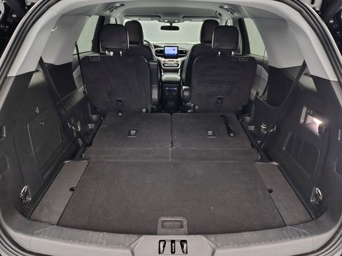 Used 2023 Ford Explorer XLT w/ Equipment Group 202A image 17