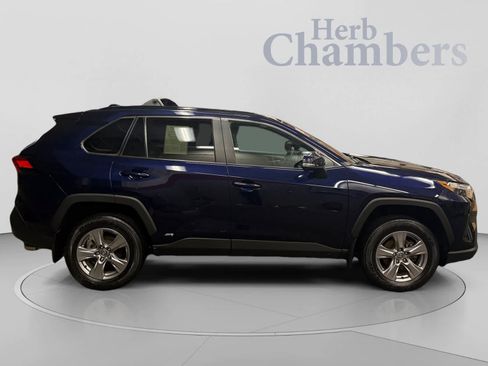 Used 2023 Toyota RAV4 XLE AWD/4WD image 12
